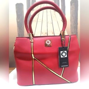 Brand New Leather Luxury Hand/ Shoulder Bag.